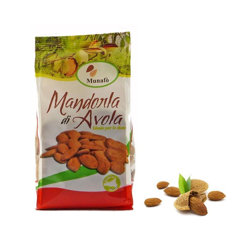 L'amande d'Avola, cultivée dans la région de Syracuse et Ragusa, représente la plus noble de toutes les variétés d'amandes, incomparable en ce qui concerne sa forme et son goût