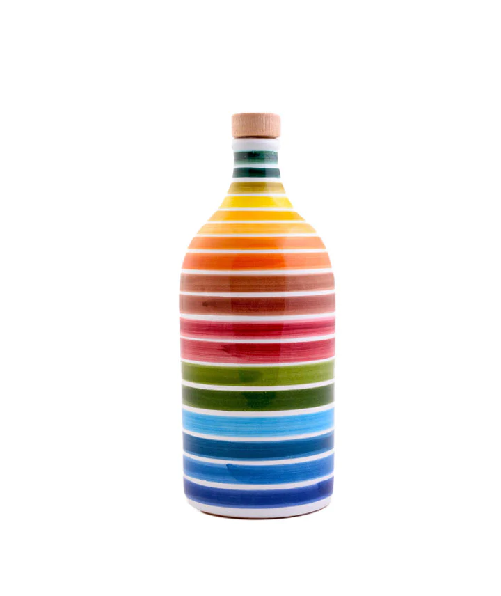 Huile d’olive extra vierge Muraglia Coratina, ardente et intense, présentée dans une élégante jarre en céramique arc-en-ciel